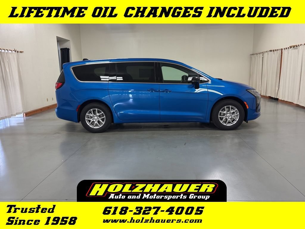 New 2027 Chrysler Pacifica Select