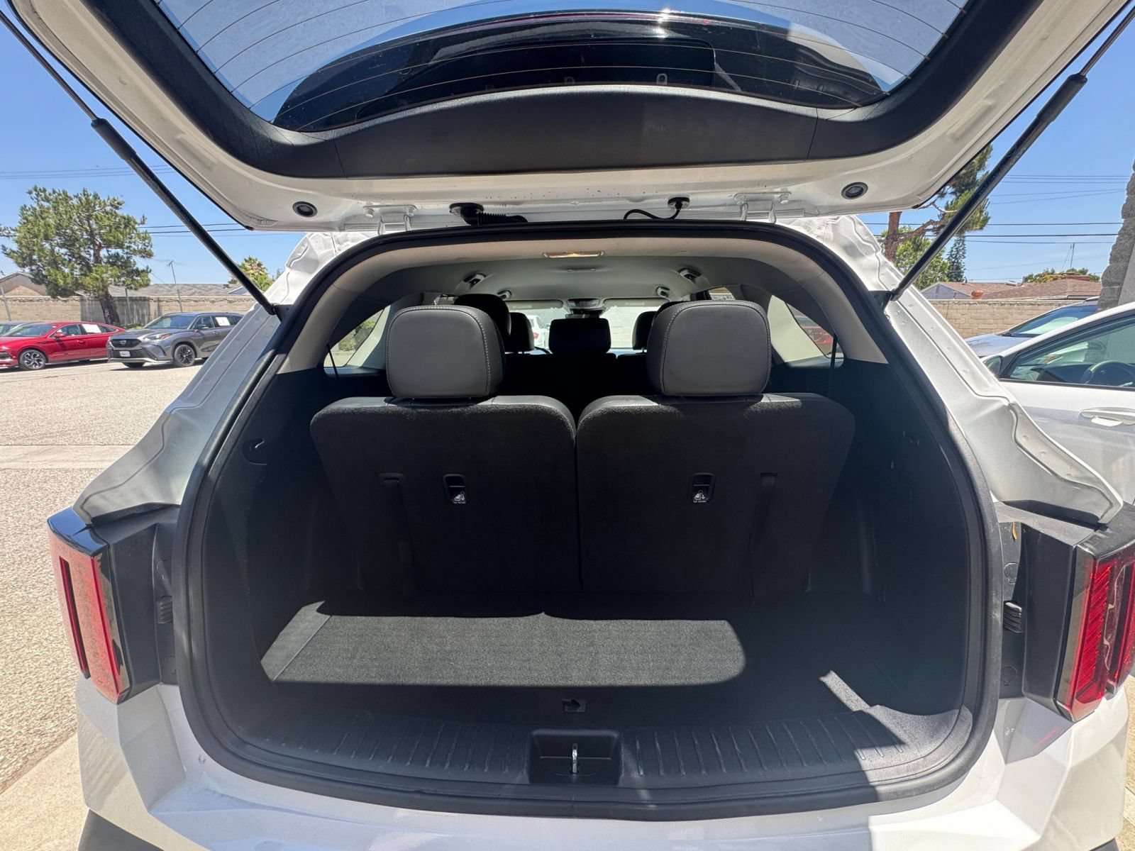 Used 2024 Kia Sorento S FWD image 33