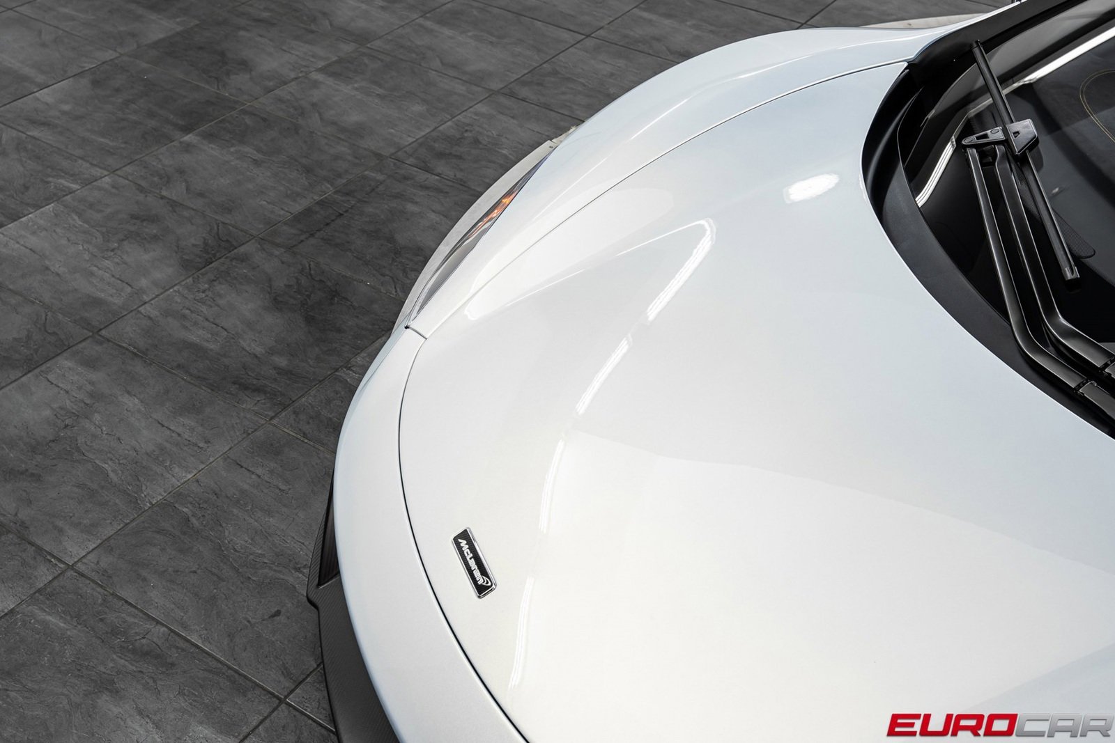 Used 2016 McLaren 675LT Spider image 12