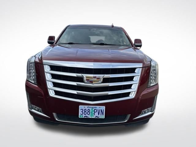 Used 2017 Cadillac Escalade Luxury image 3
