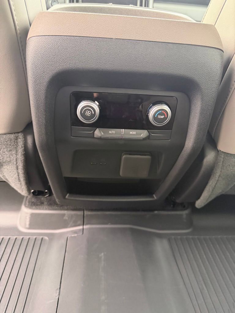 New 2026 GMC Acadia Elevation w/ Elevation Premium Package image 7