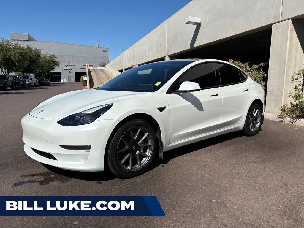 Used 2023 Tesla Model 3 Standard Range RWD image 1