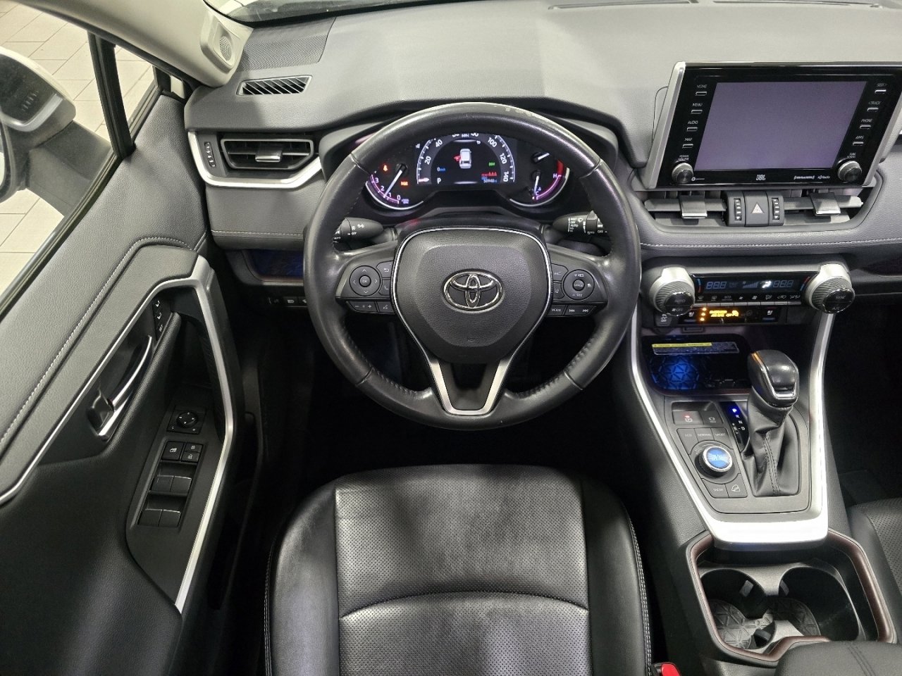 Used 2021 Toyota RAV4 Limited image 28