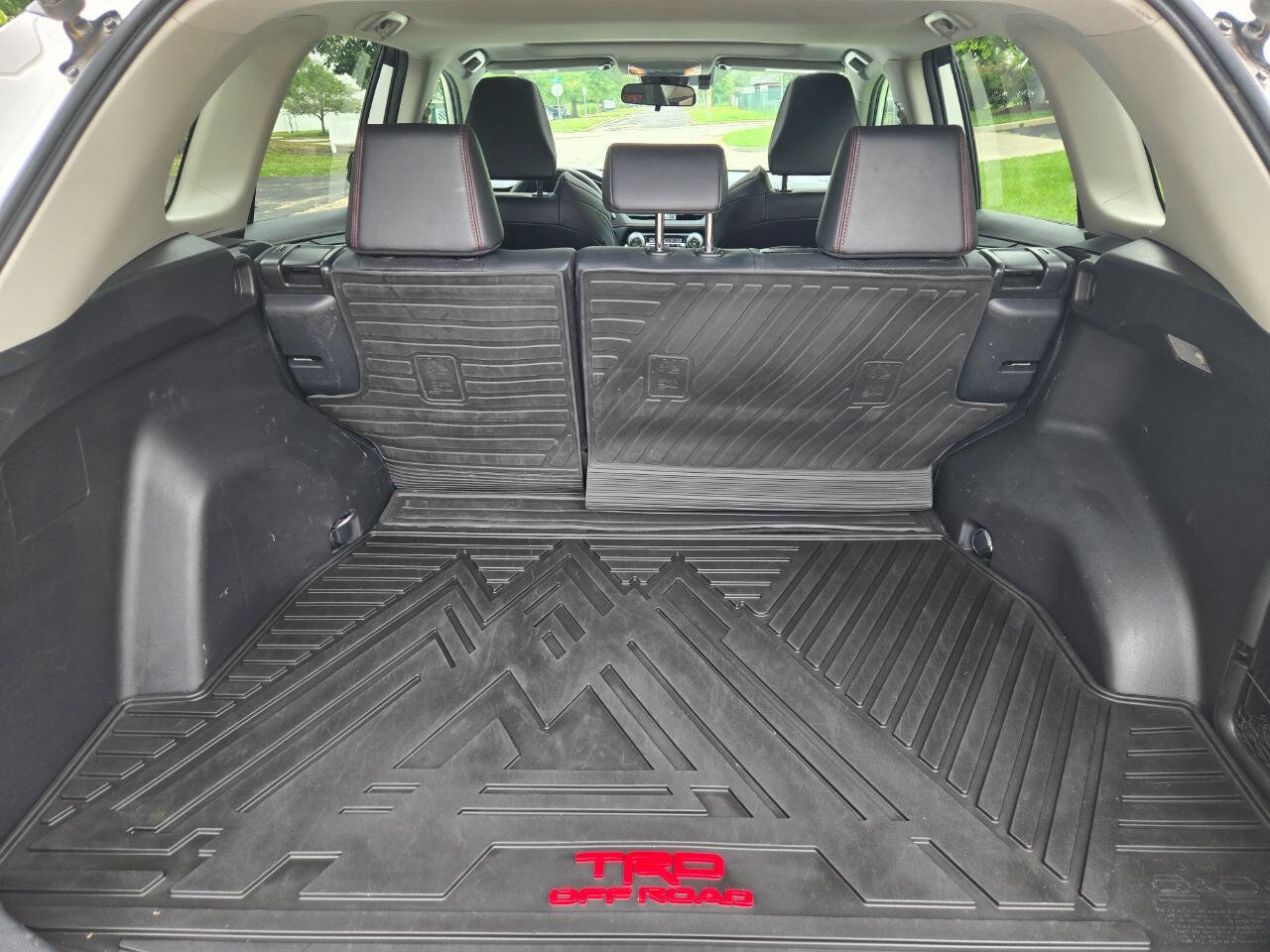 Used 2021 Toyota RAV4 TRD Off-Road image 31