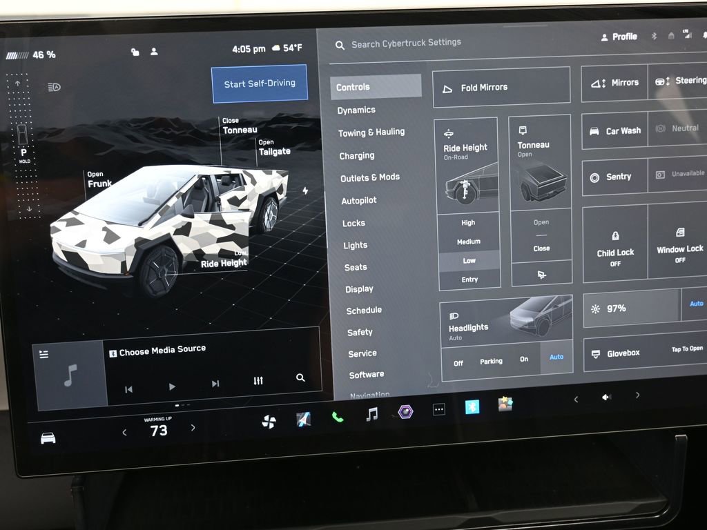 Used 2024 Tesla Cybertruck AWD Crew Cab image 20