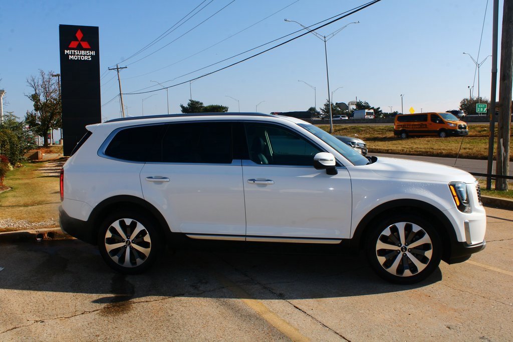 Used 2020 Kia Telluride S w/ S 8 Passenger Seating Package image 6