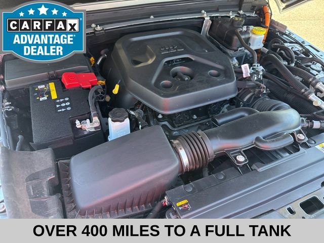 Used 2023 Jeep Wrangler Unlimited Sahara AWD/4WD image 31