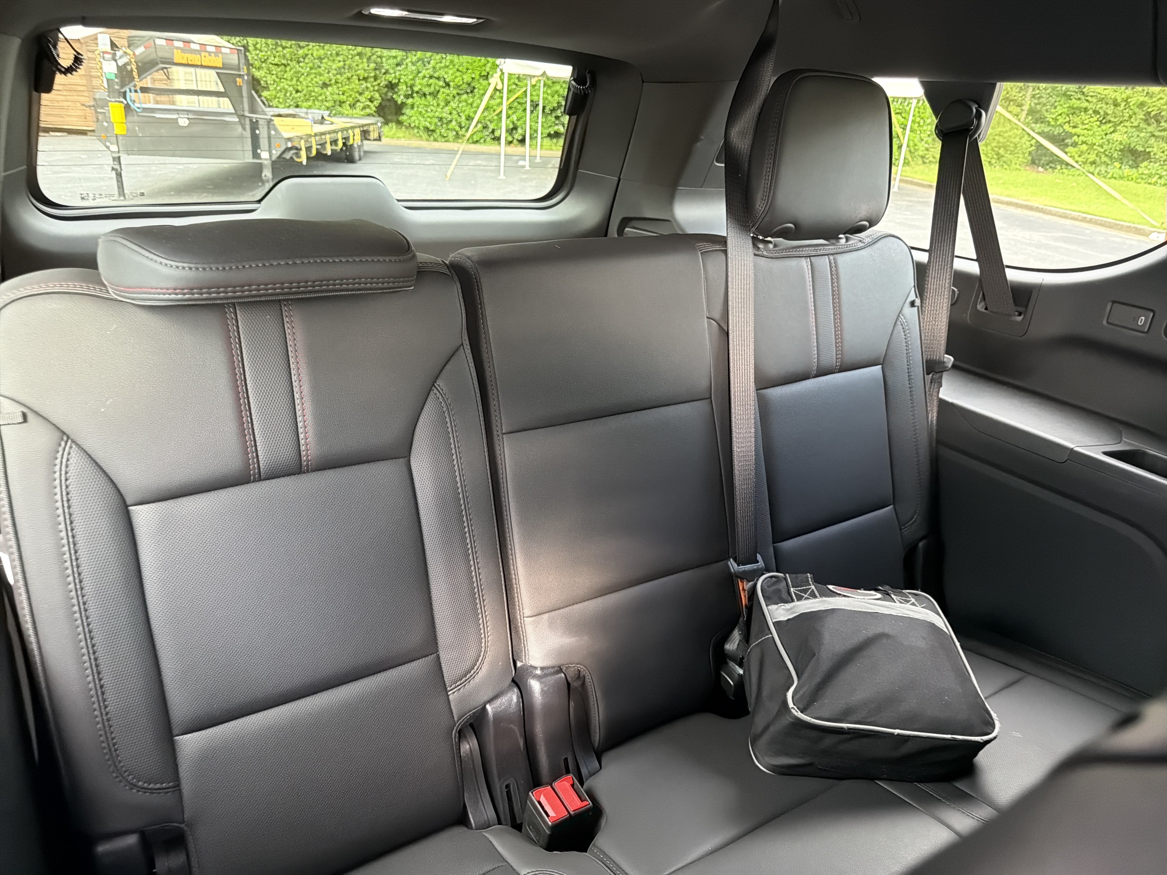 Used 2025 Chevrolet Suburban RST w/ Comfort Package AWD/4WD image 16