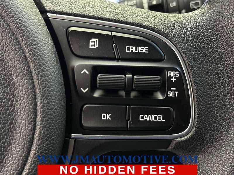 Used 2017 Kia Niro LX image 32