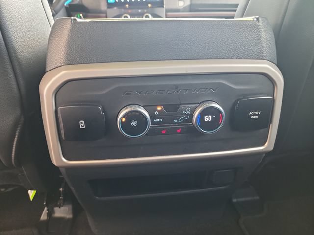 Used 2022 Ford Expedition Limited RWD image 20