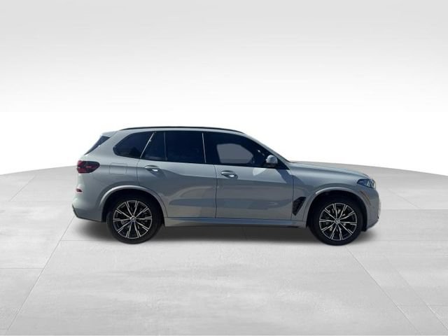 Certified 2024 BMW X5 xDrive40i w/ M Sport Package AWD/4WD image 10