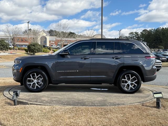 Used 2024 Jeep Grand Cherokee Limited AWD/4WD image 4