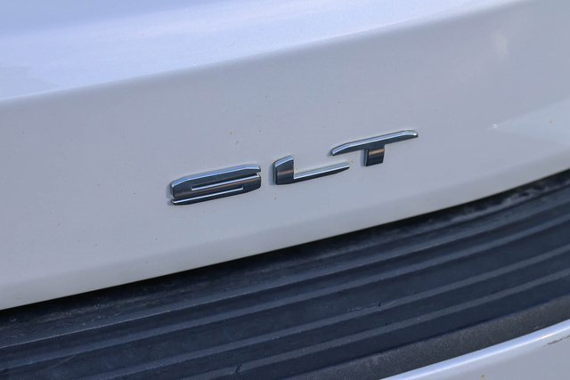 Used 2022 GMC Yukon XL SLT image 9