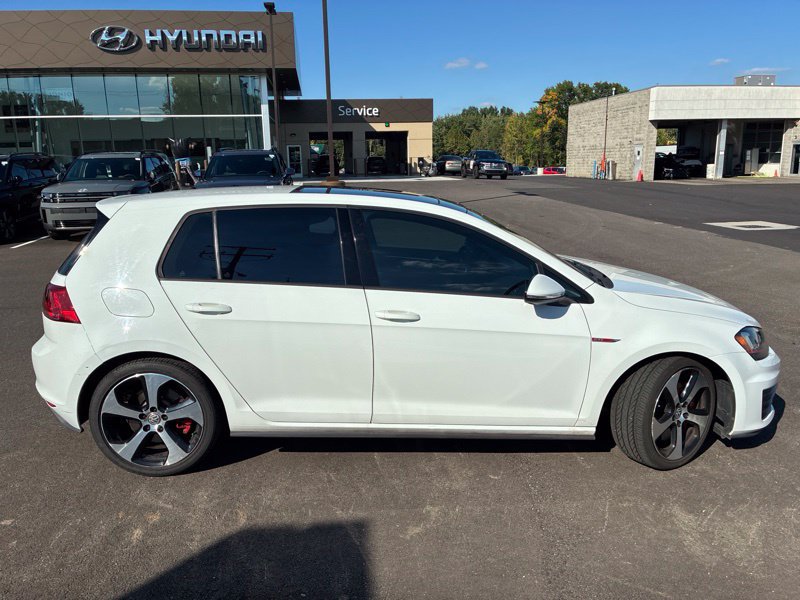 Used 2017 Volkswagen GTI SE FWD image 6
