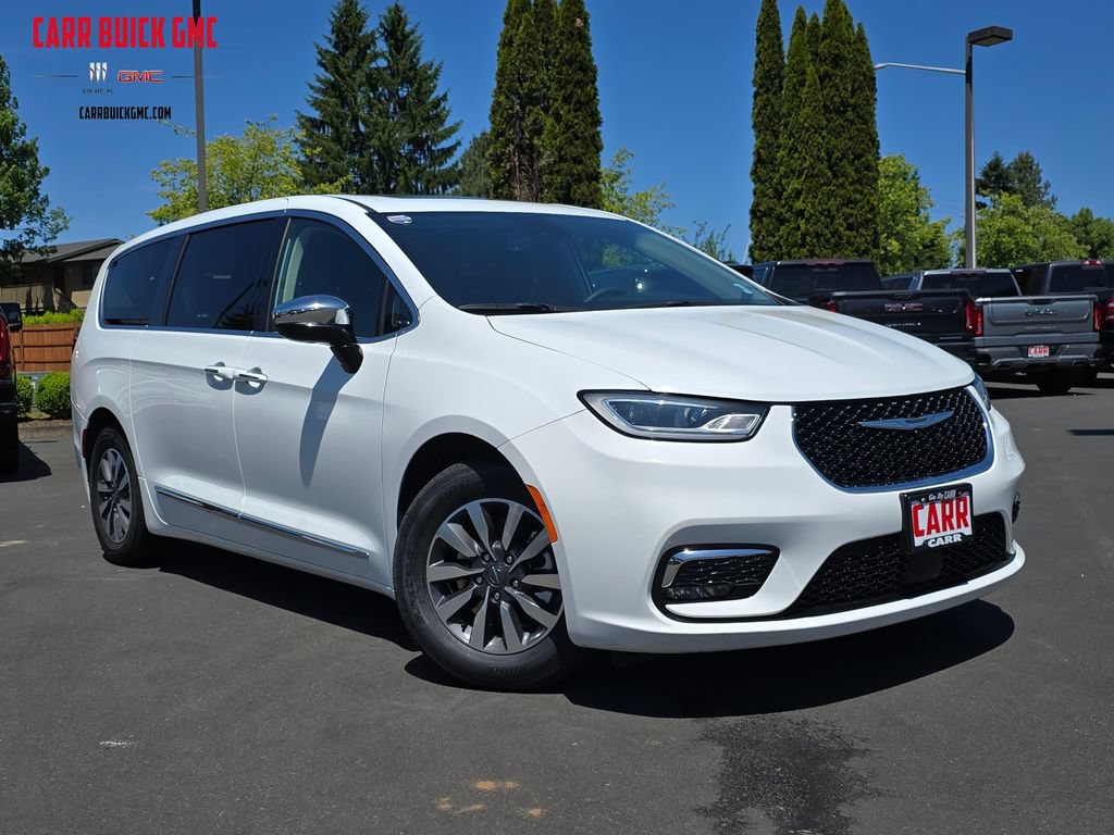Used 2023 Chrysler Pacifica Limited