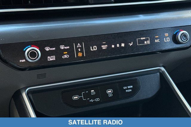 Used 2026 Kia Carnival LXS FWD image 24