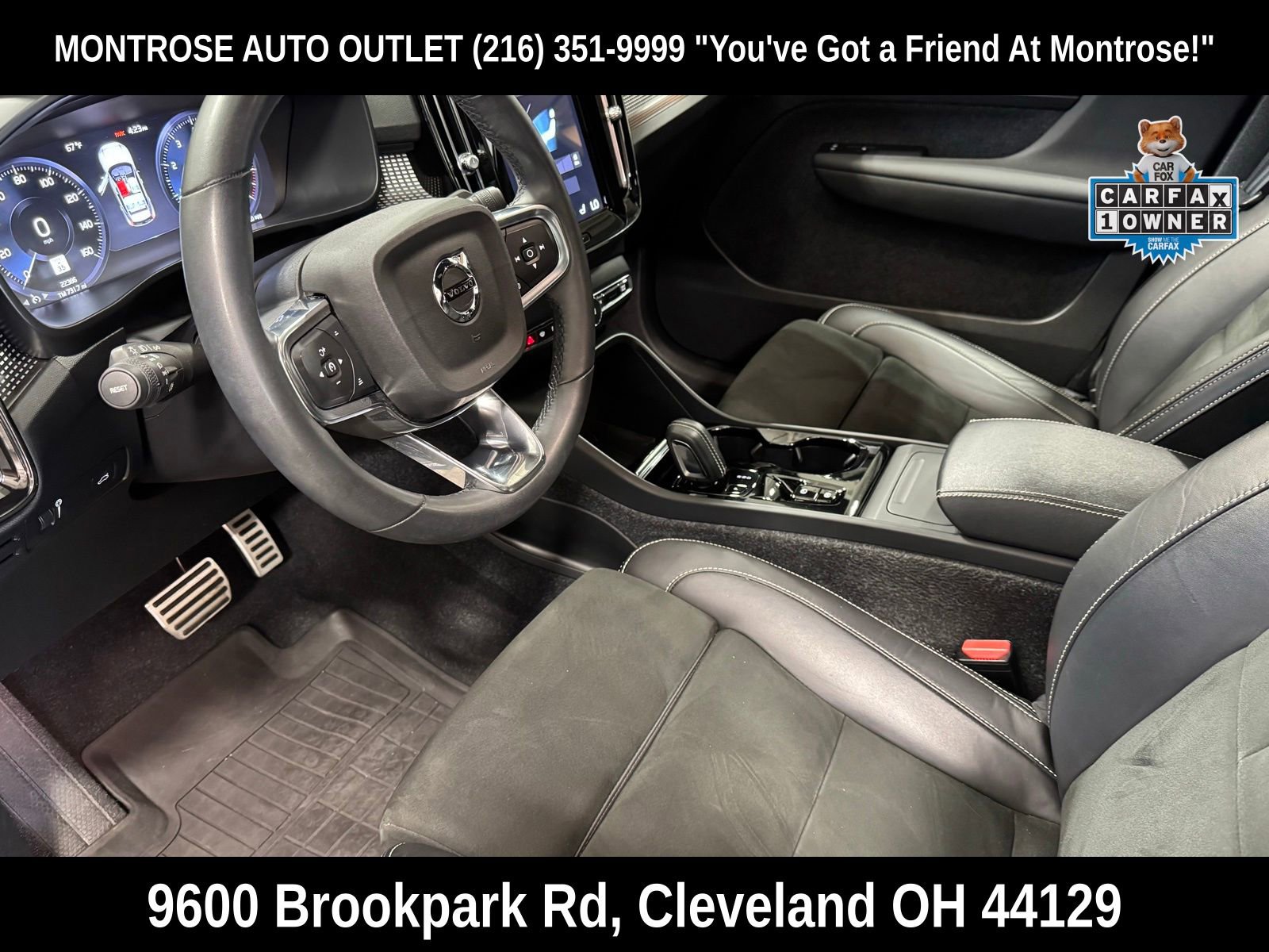 Used 2022 Volvo XC40 T5 R-Design w/ Climate Package image 14