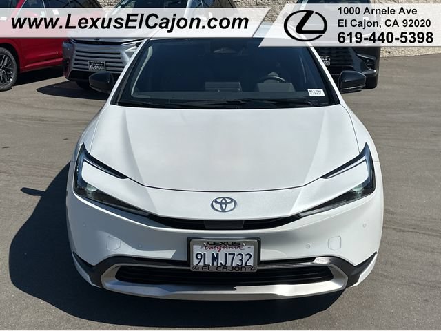 Used 2024 Toyota Prius Prime FWD image 3