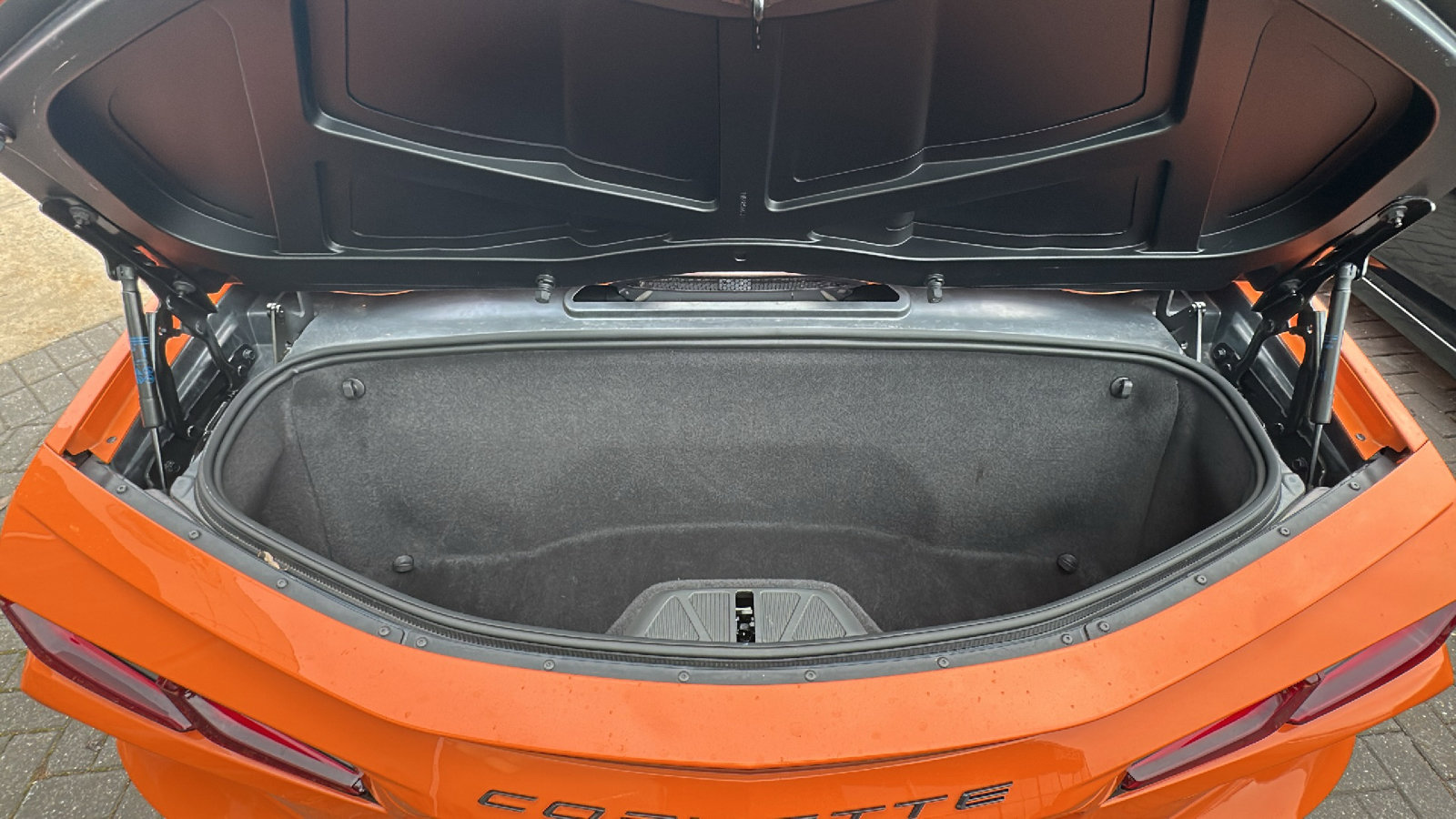 Used 2023 Chevrolet Corvette Stingray Premium Conv w/ 3LT image 8