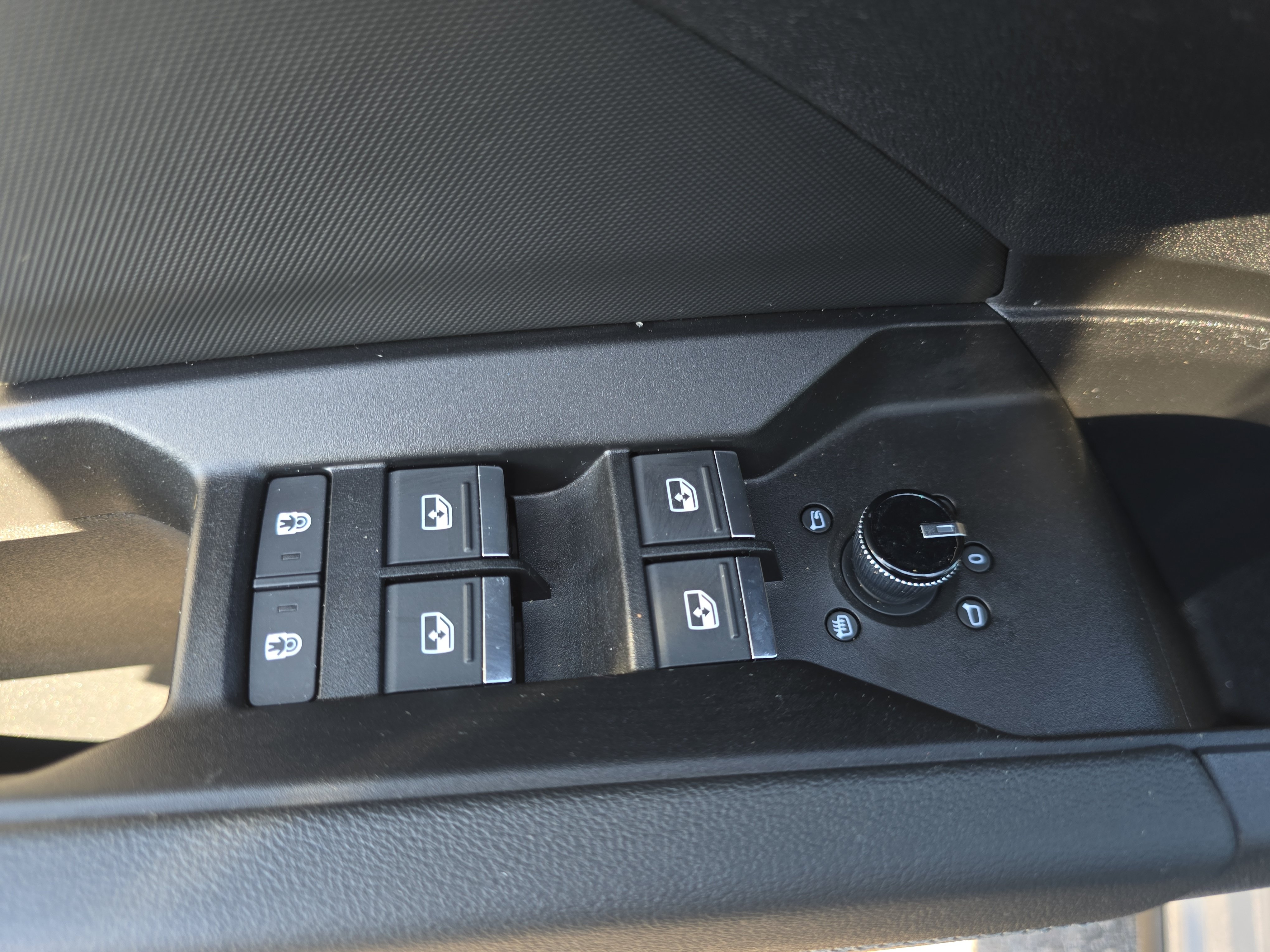 Used 2023 Audi Q4 e-tron Premium Plus w/ Premium Plus RWD image 28