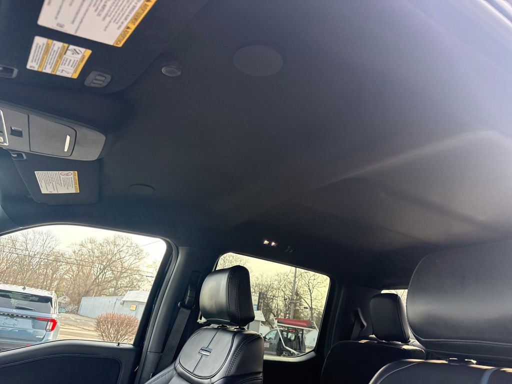 Used 2025 Ford F250 Platinum image 31