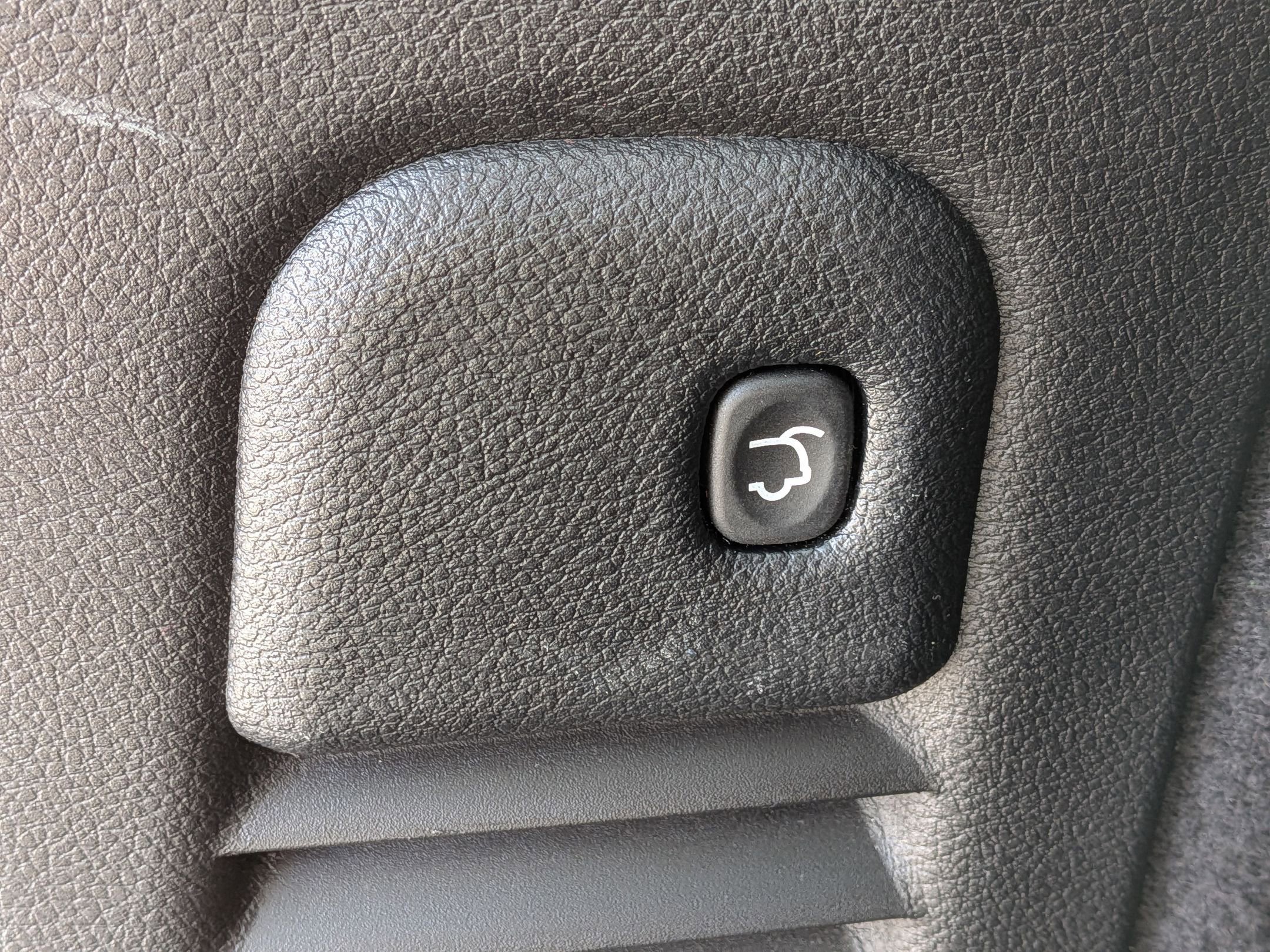 Used 2024 Dodge Durango GT image 36