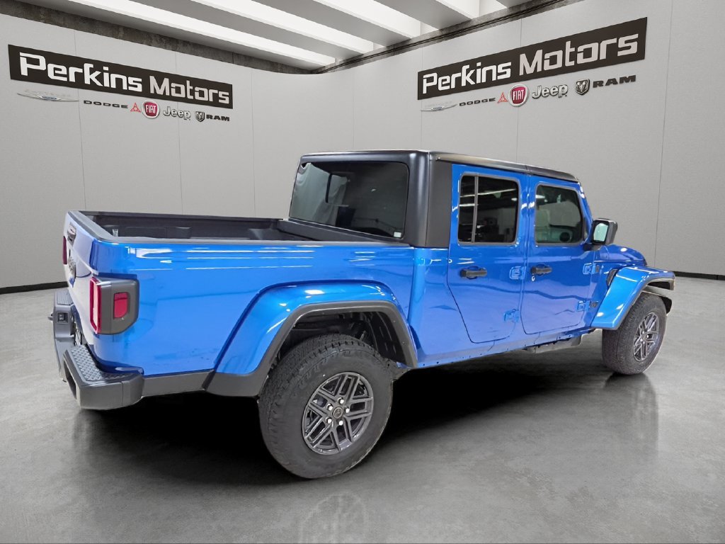 New 2026 Jeep Gladiator Sport AWD/4WD image 5