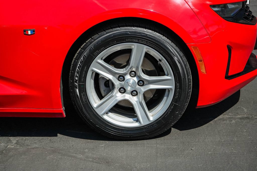 Used 2023 Chevrolet Camaro LT RWD image 11