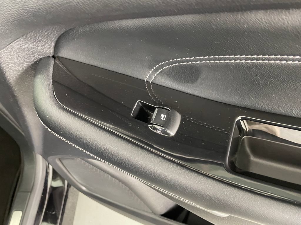 Used 2020 Ford Edge Titanium image 66