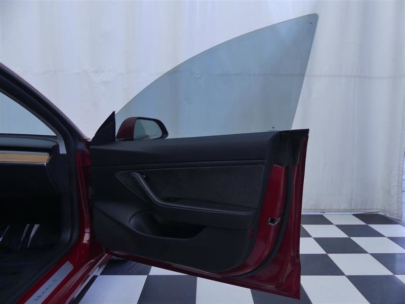 Used 2019 Tesla Model 3 Standard Range Plus image 26