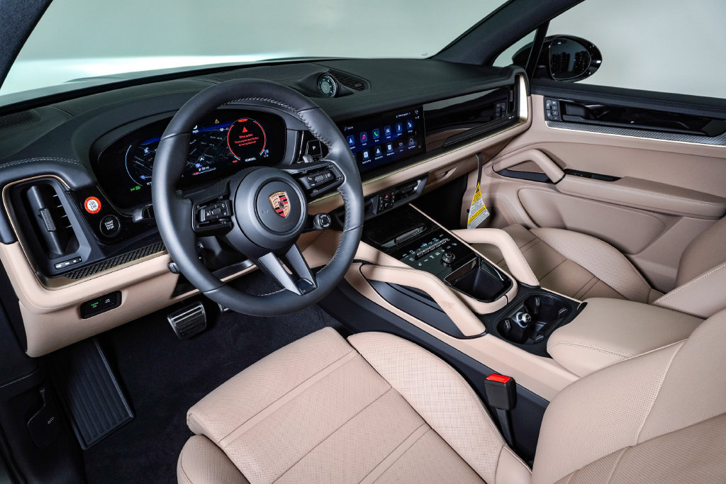 New 2026 Porsche Cayenne S AWD/4WD image 4