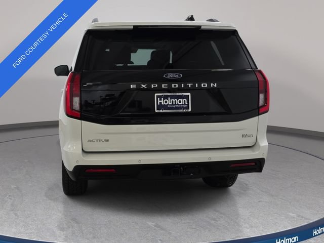 Used 2026 Ford Expedition Active AWD/4WD image 7