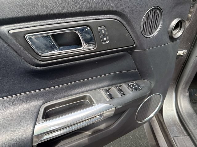 Used 2017 Ford Mustang Premium RWD image 12