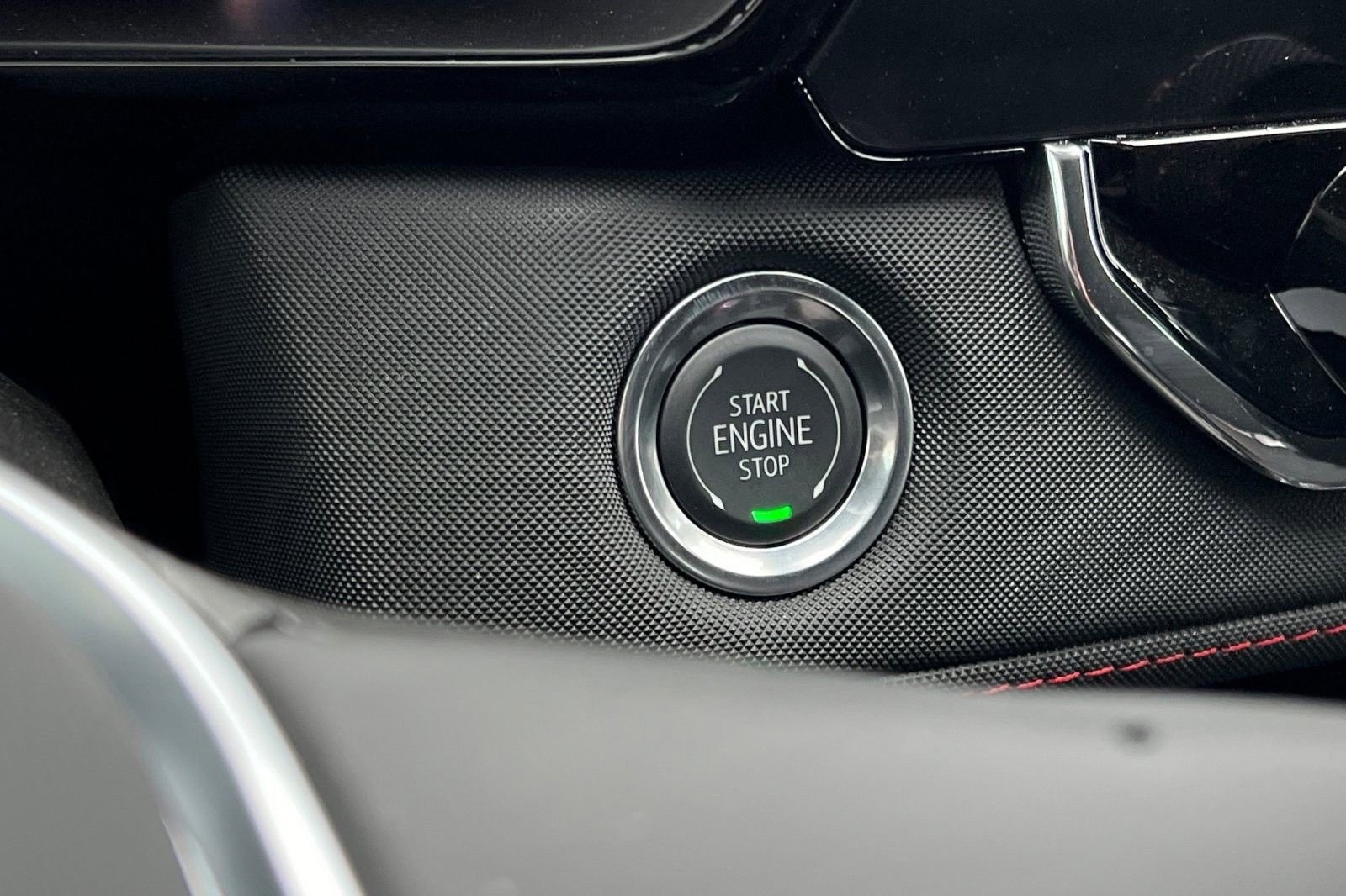 New 2025 Chevrolet Colorado Z71 w/ Midnight Edition image 25