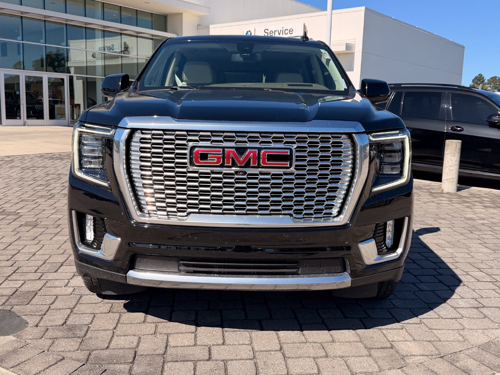 Used 2022 GMC Yukon Denali AWD/4WD image 6