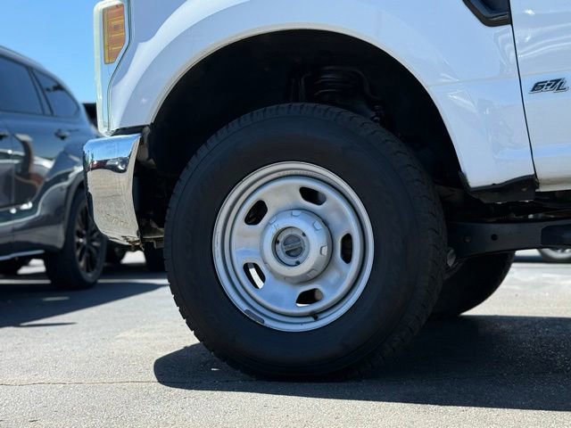 Used 2017 Ford F250 XL w/ FX4 Off-Road Package AWD/4WD image 37