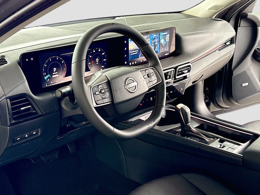 New 2026 Nissan Sentra SR w/ SR Premium Package image 4