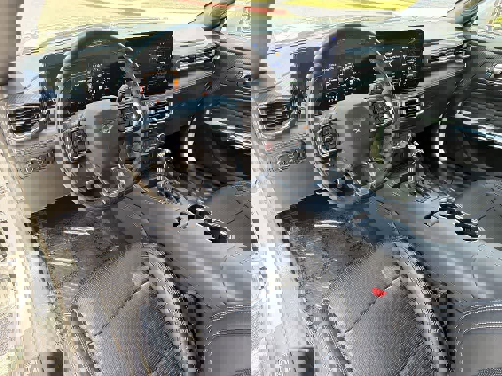 Used 2024 Ford Mustang GT Premium image 11