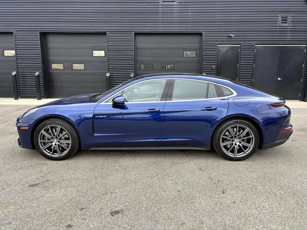 Used 2025 Porsche Panamera 4 image 7