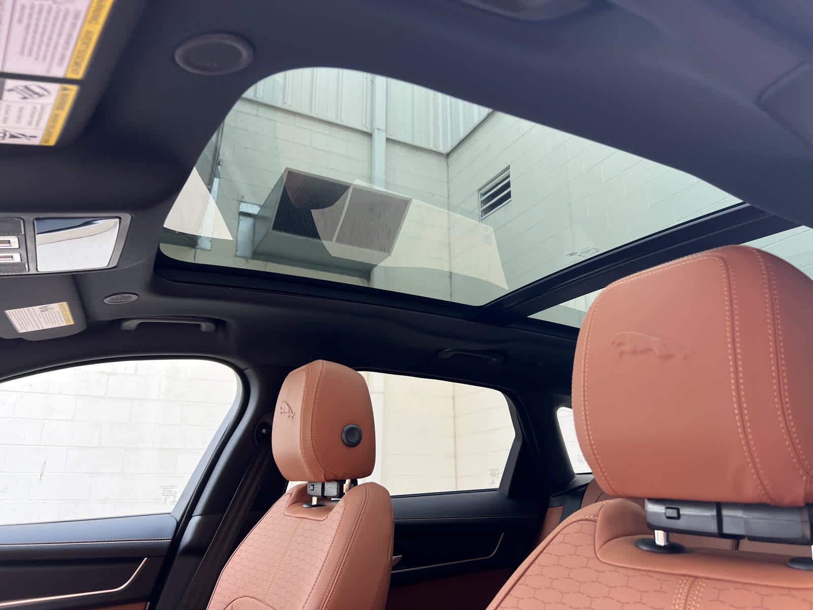 Used 2025 Jaguar F-PACE R-Dynamic S image 13