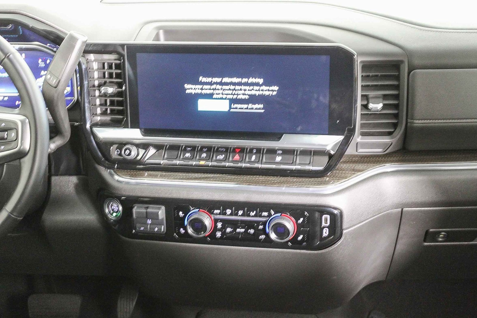 Used 2023 Chevrolet Silverado 1500 LT image 14