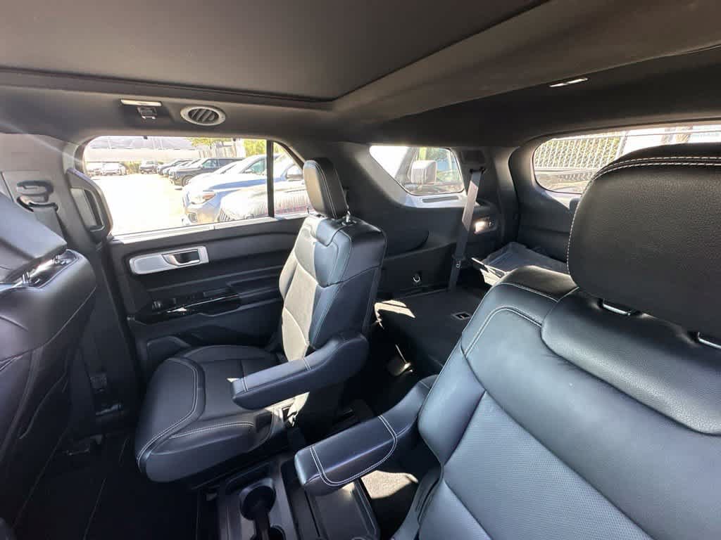 Used 2021 Ford Explorer ST w/ Equipment Group 401A AWD/4WD image 13