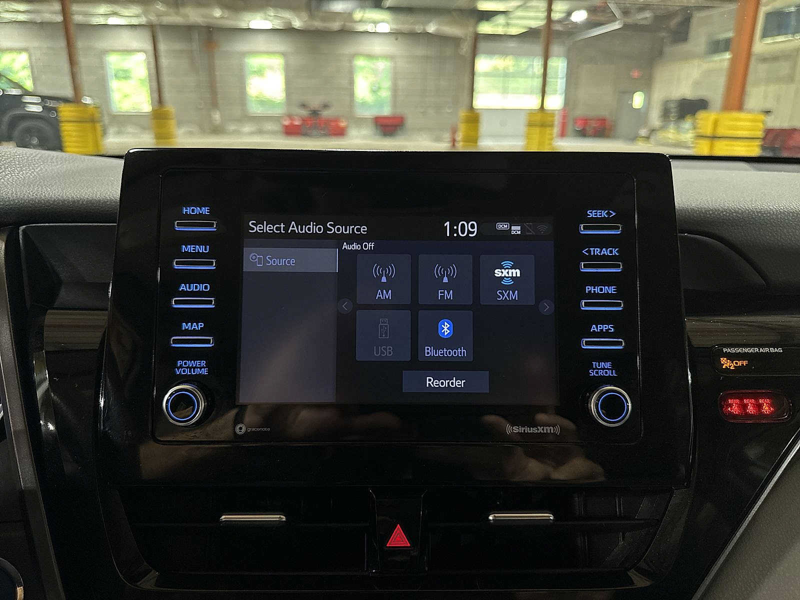 Used 2021 Toyota Camry LE FWD image 20