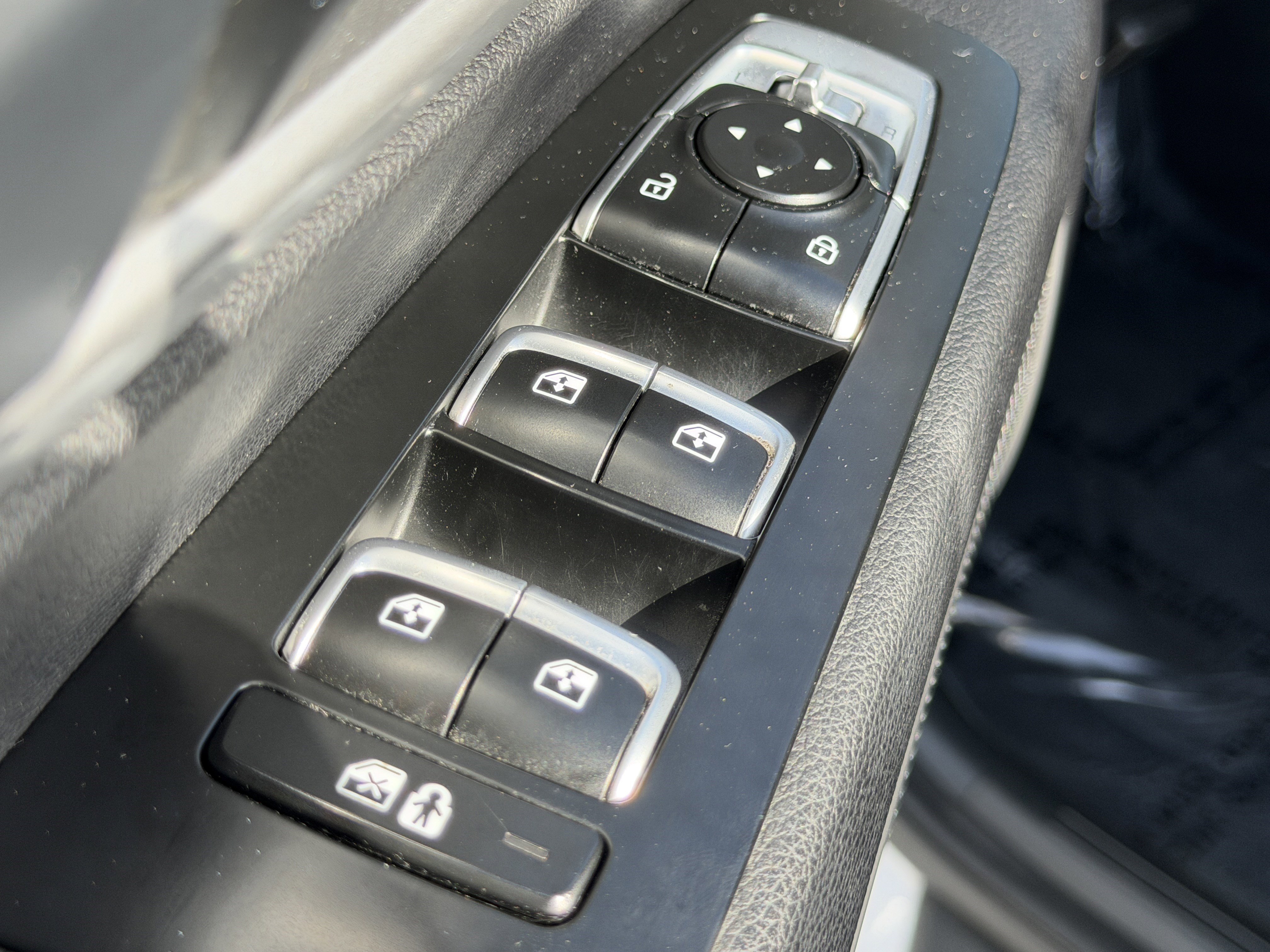 Certified 2021 Kia Telluride S image 14