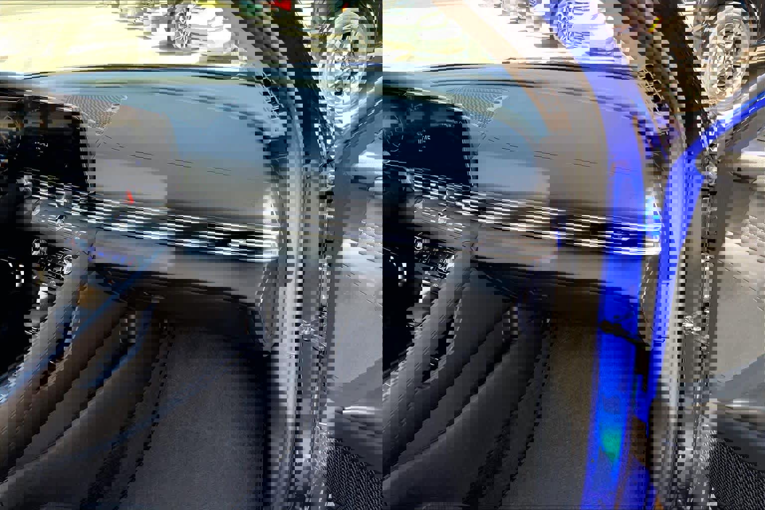 Used 2026 Hyundai Elantra Limited image 19