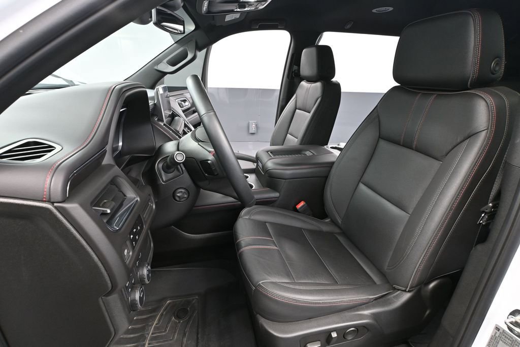 Used 2023 Chevrolet Tahoe RST w/ Luxury Package AWD/4WD image 27
