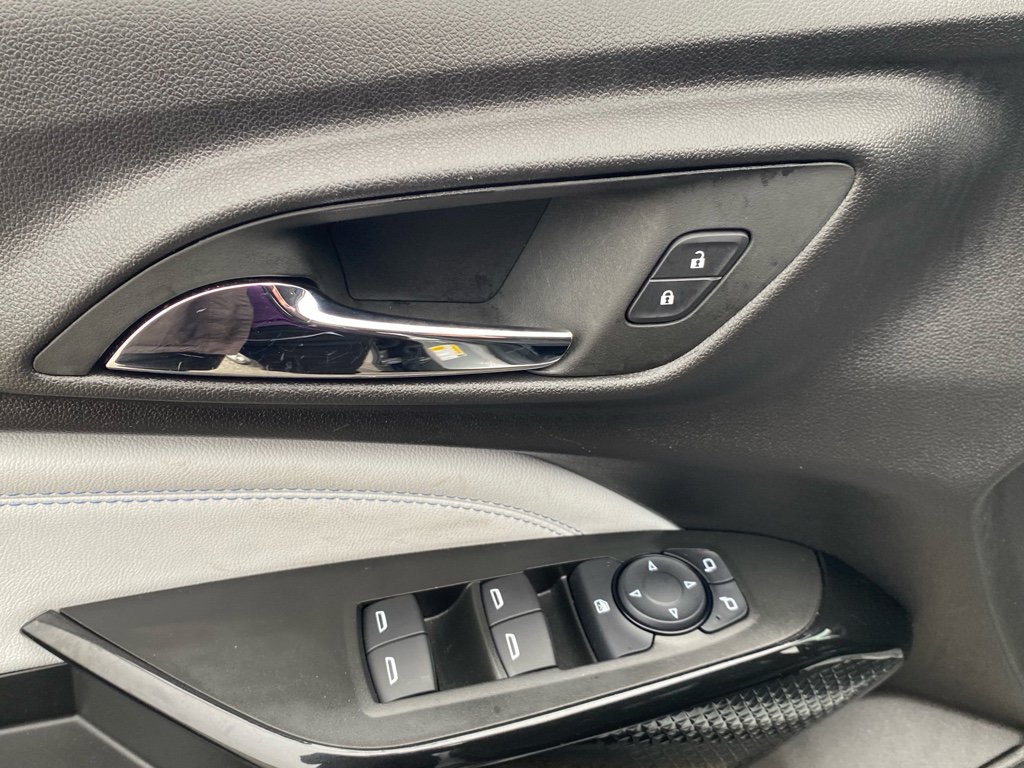 Used 2025 Chevrolet Trax LT w/ LT Convenience Package image 19