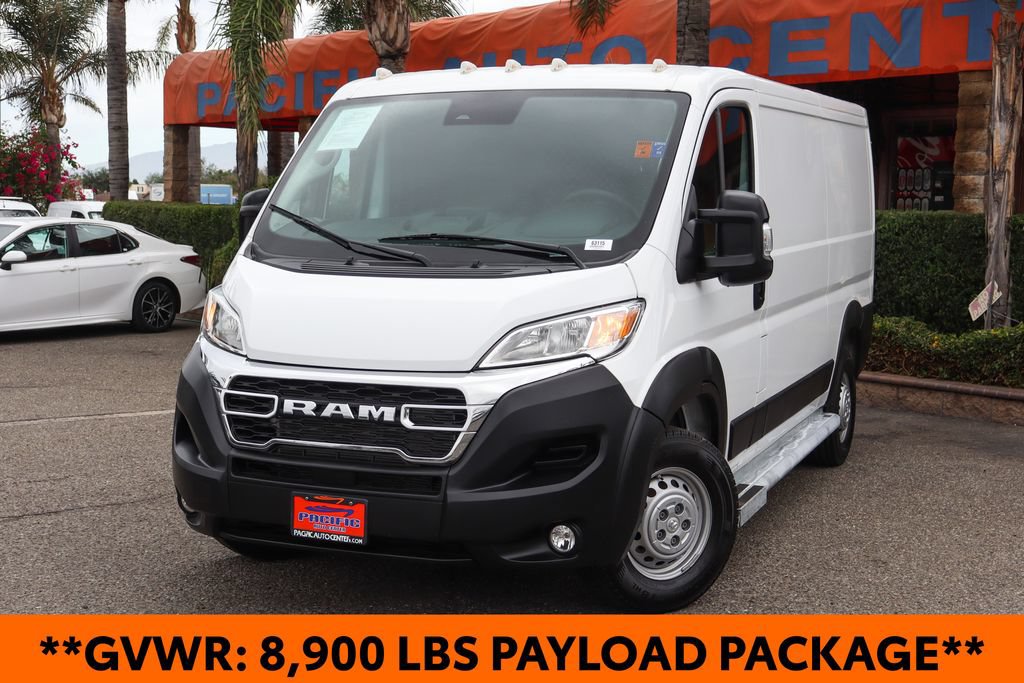 Used 2025 RAM ProMaster 2500 w/ U-Haul Equipment Group FWD image 4
