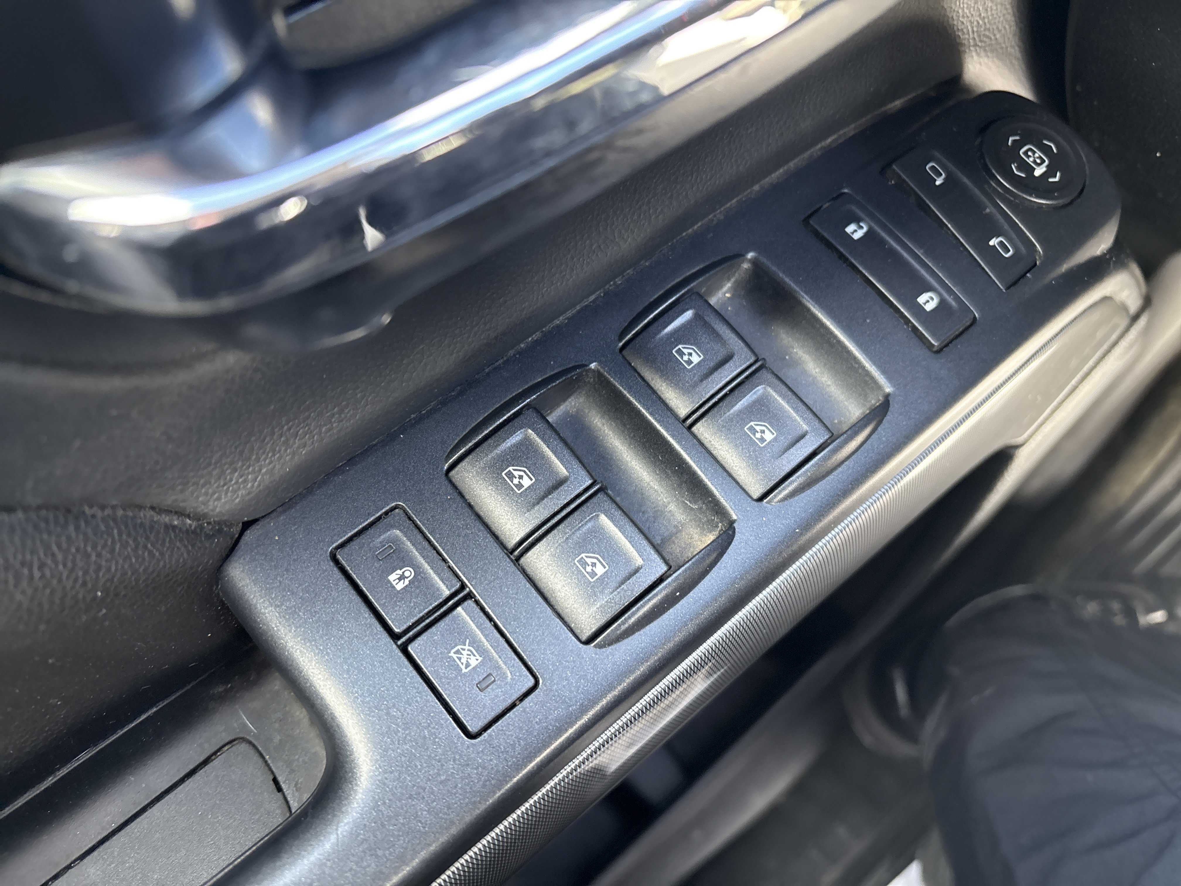 Used 2017 Chevrolet Silverado 1500 LT w/ All Star Edition image 16