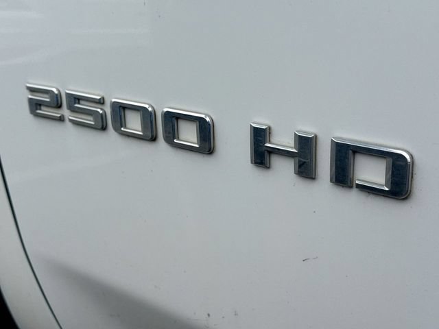 Used 2023 Chevrolet Silverado 2500 LT AWD/4WD image 7